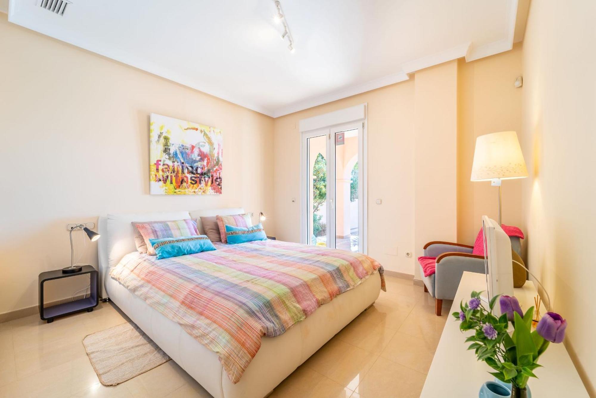 Beachside Villa With Panoramic Sea Views 베날마데나코스타 외부 사진